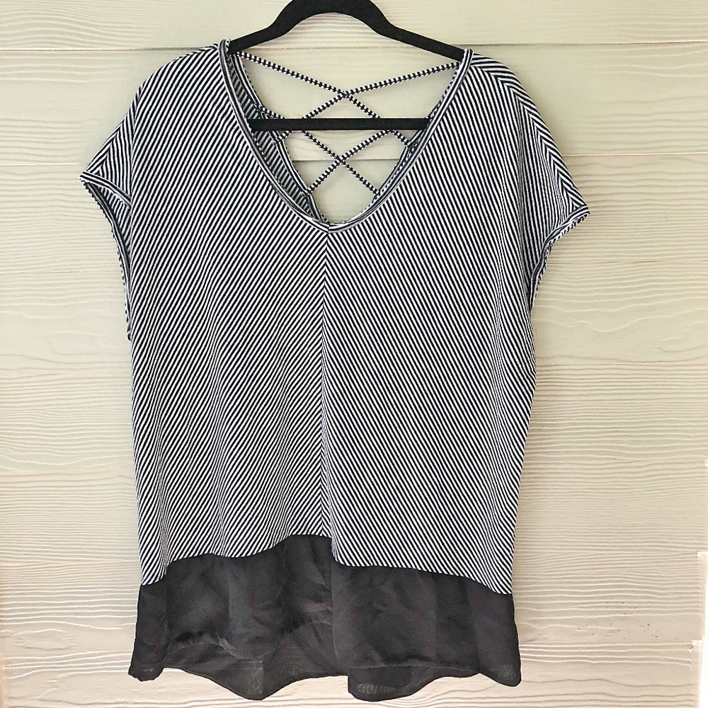 Lane Bryant Stripe T-Shirt Black Hem Cross Back